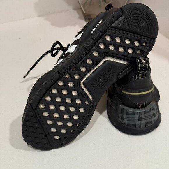 Adidas Originals NMD V3 Black White Gold Kids Running Shoes Sneakers - Picture 8 of 9